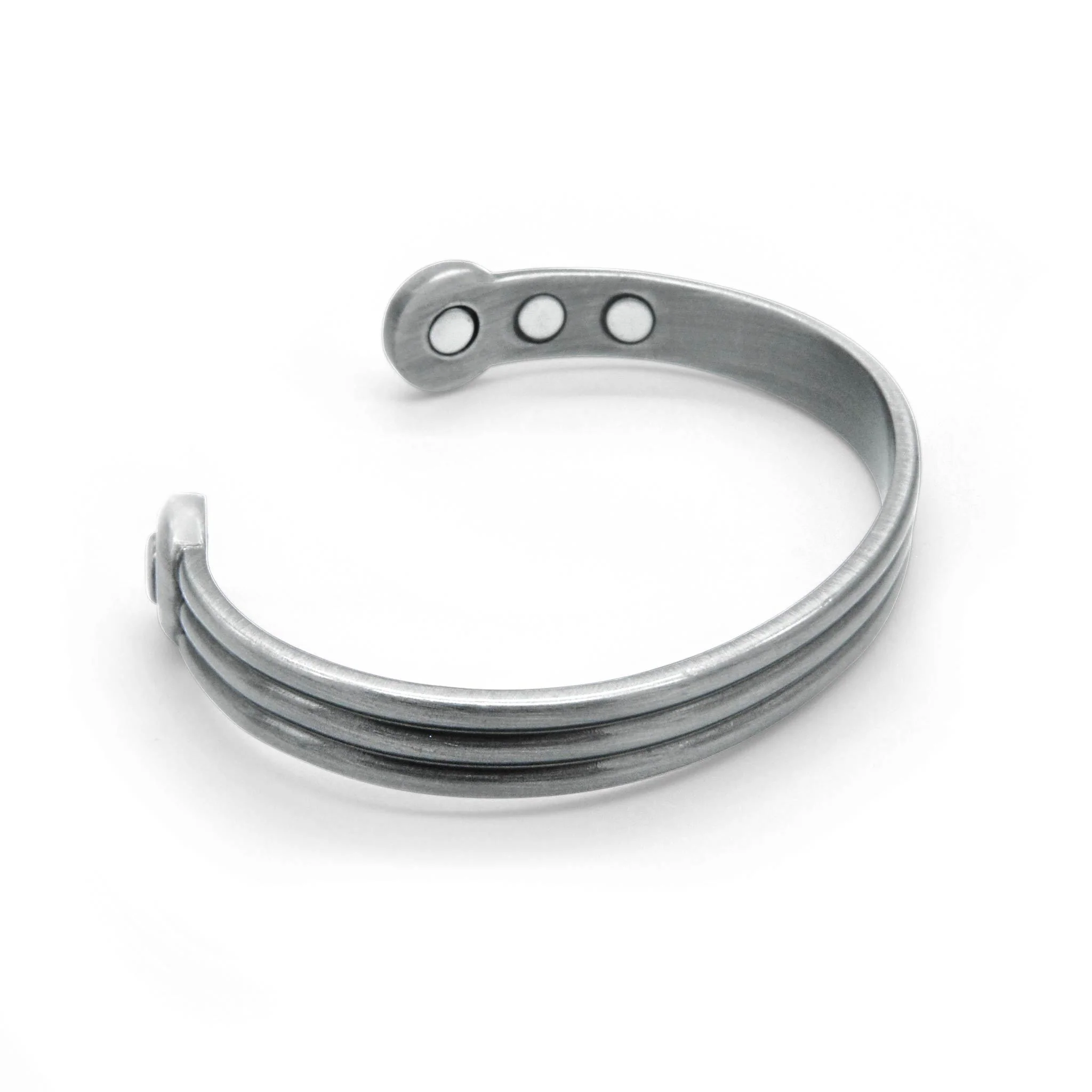 Axle Pewter Torque magnetic bangle | ALPHA™ mens - Image 4