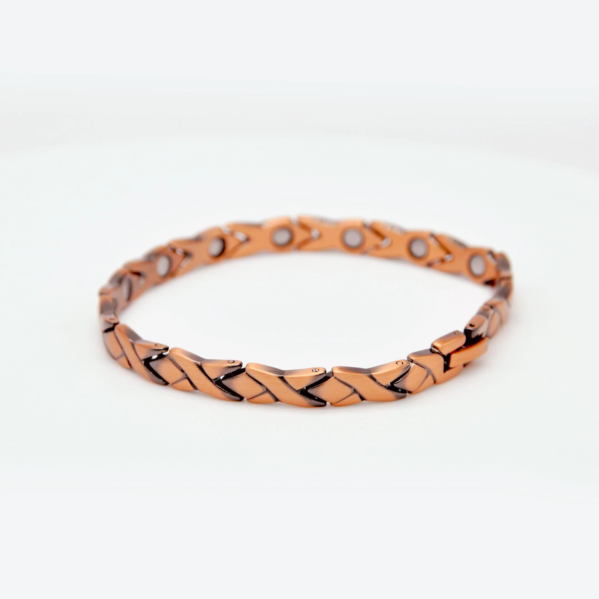Chloe copper magnetic bracelet - Image 6