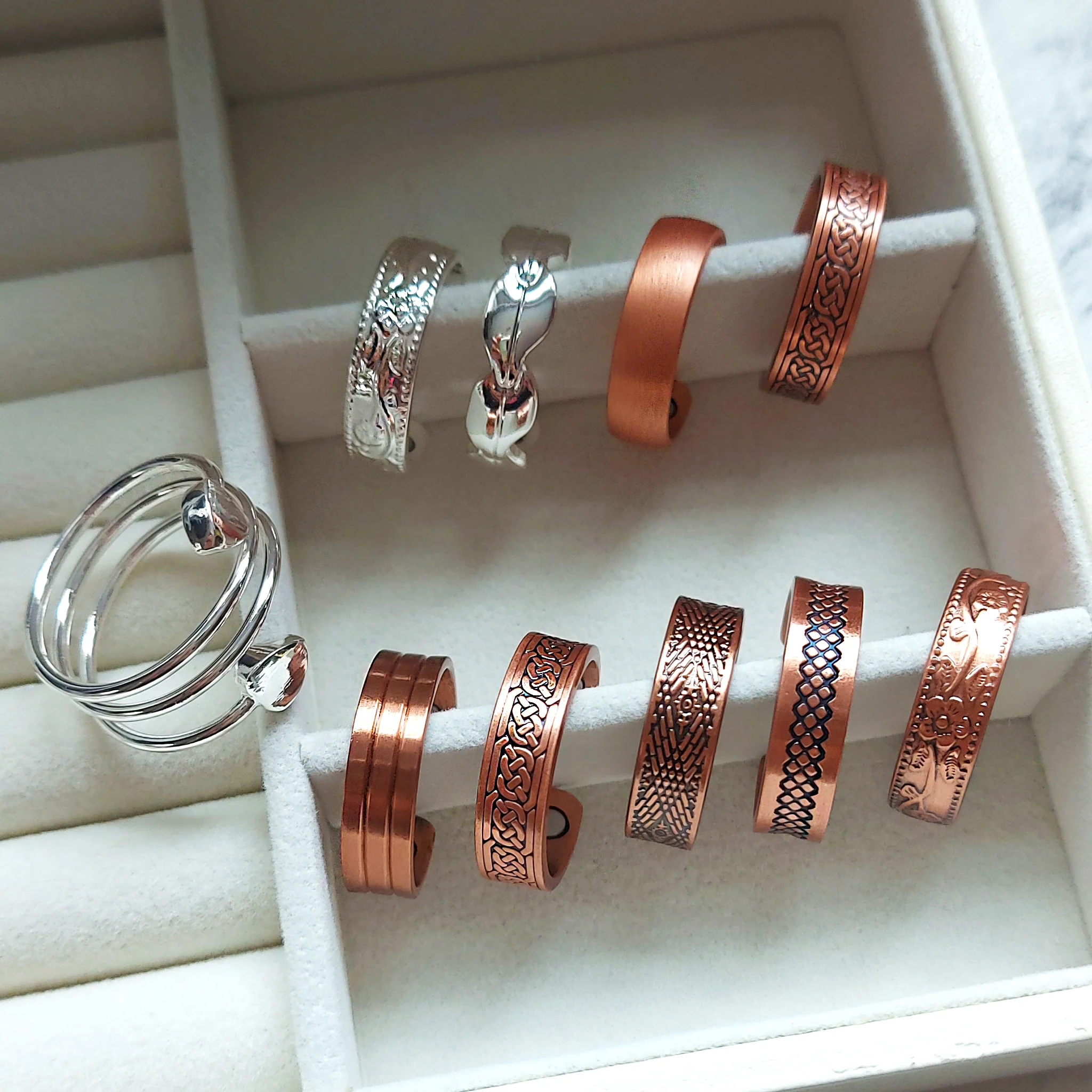 Jules Copper Ring with Magnets - Image 8