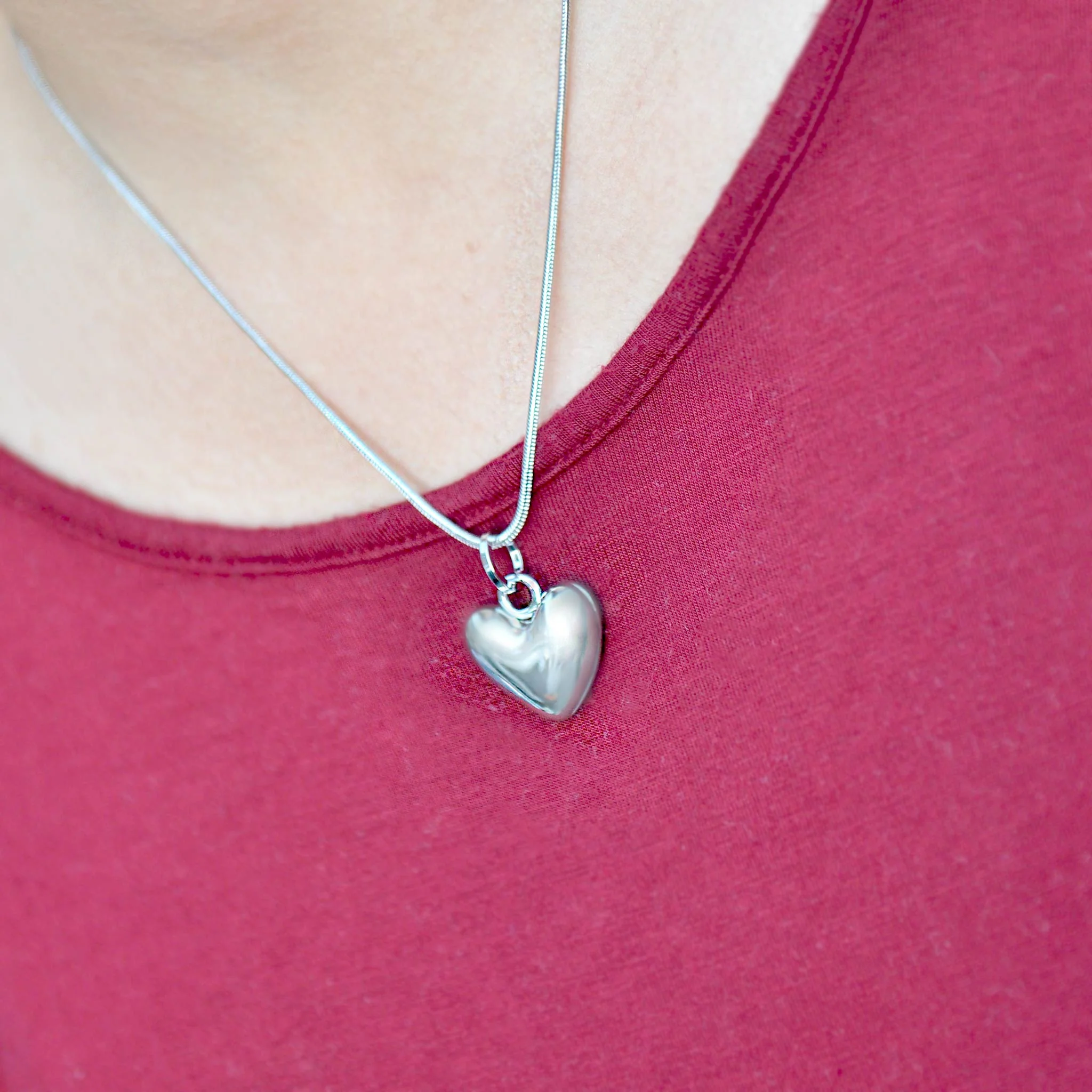 Gia Heart Necklace - Image 4