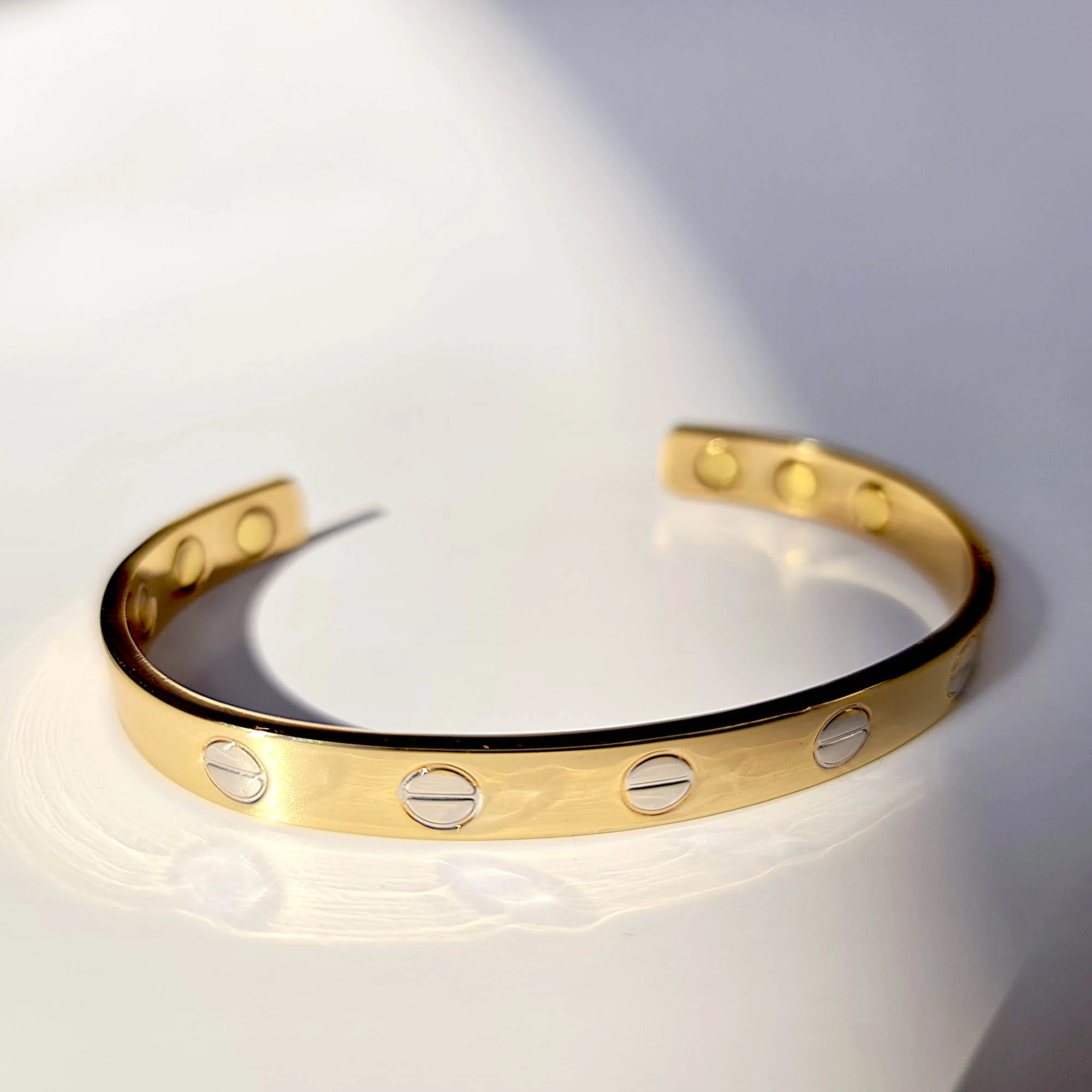 Iris Magnetic Bangle - Image 3