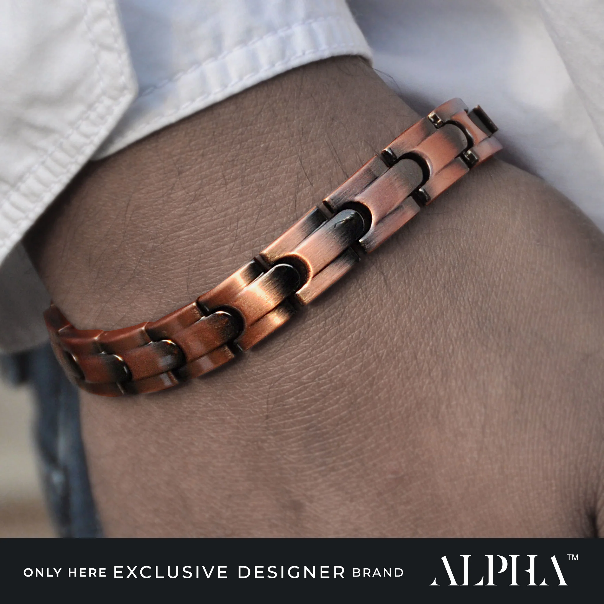 Jaimie Magnetic Link Copper Bracelet | ALPHA™ mens - Image 4