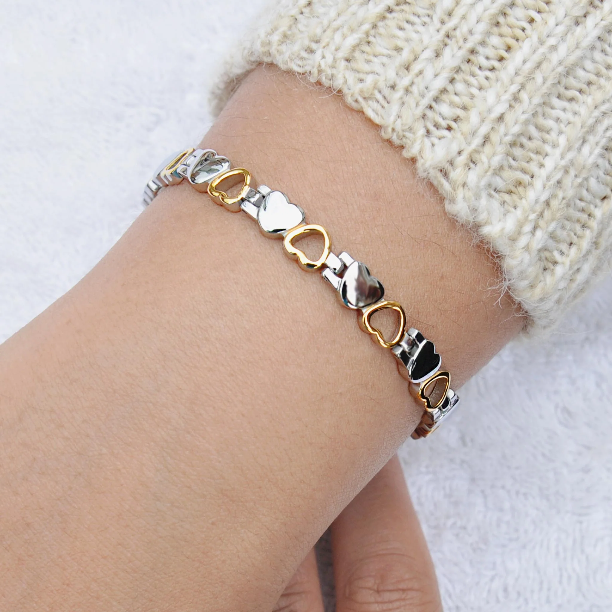 Eve heart silver and gold magnetic bracelet - Image 3
