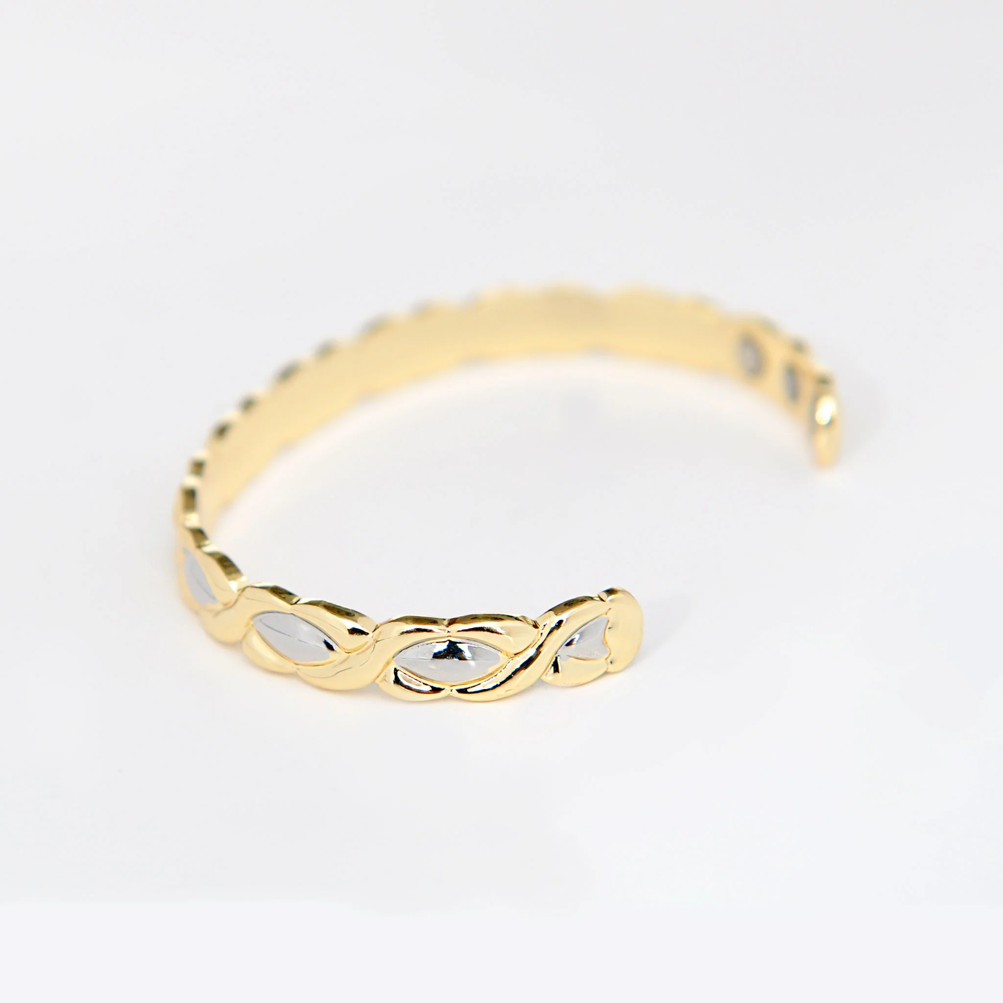 Hazel magnetic bracelet - Image 5