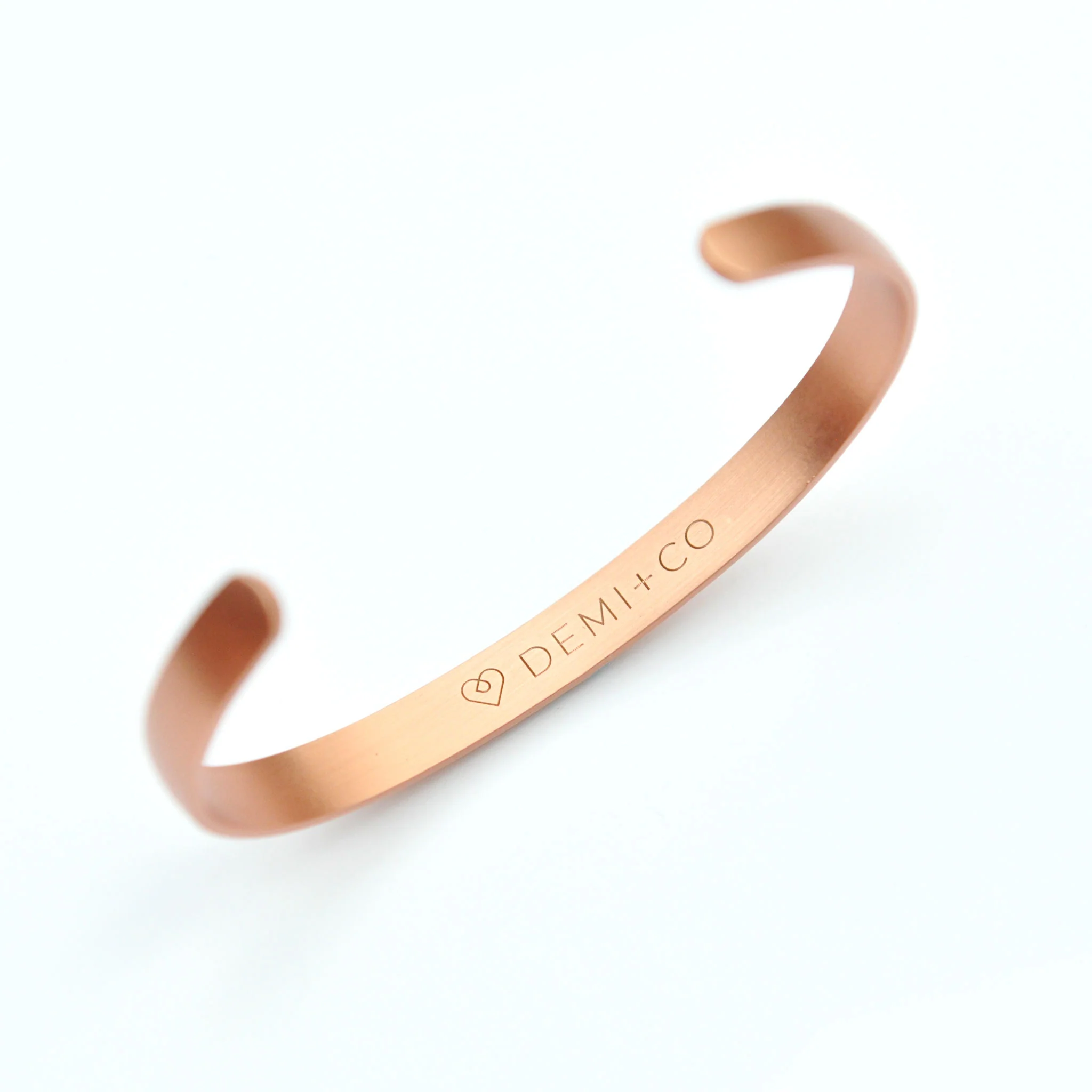 Muse copper bracelet with magnets - Image 3