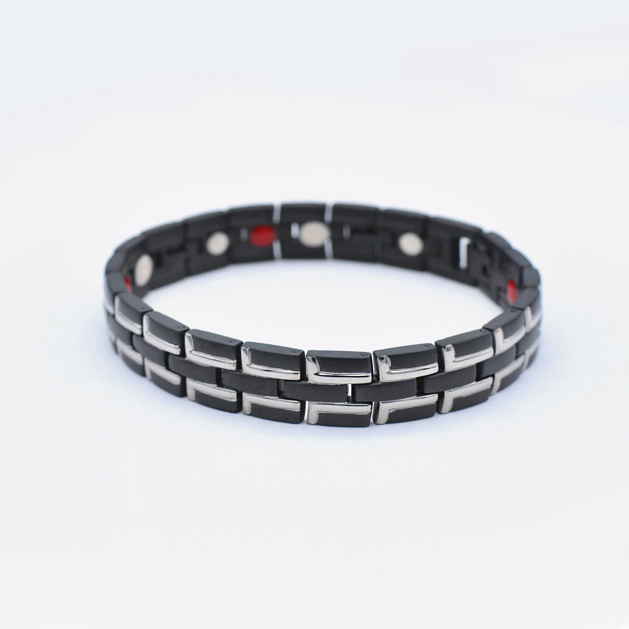 Finley titanium magnetic bracelet - Image 6
