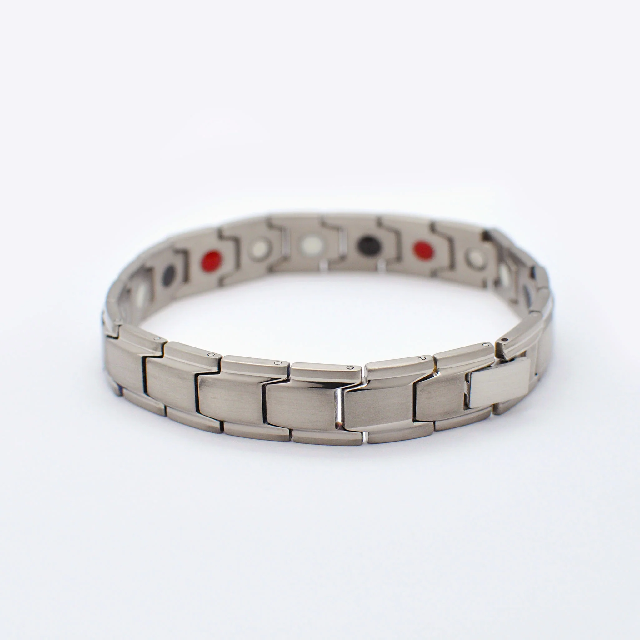Caleb titanium magnetic bracelet - Image 3