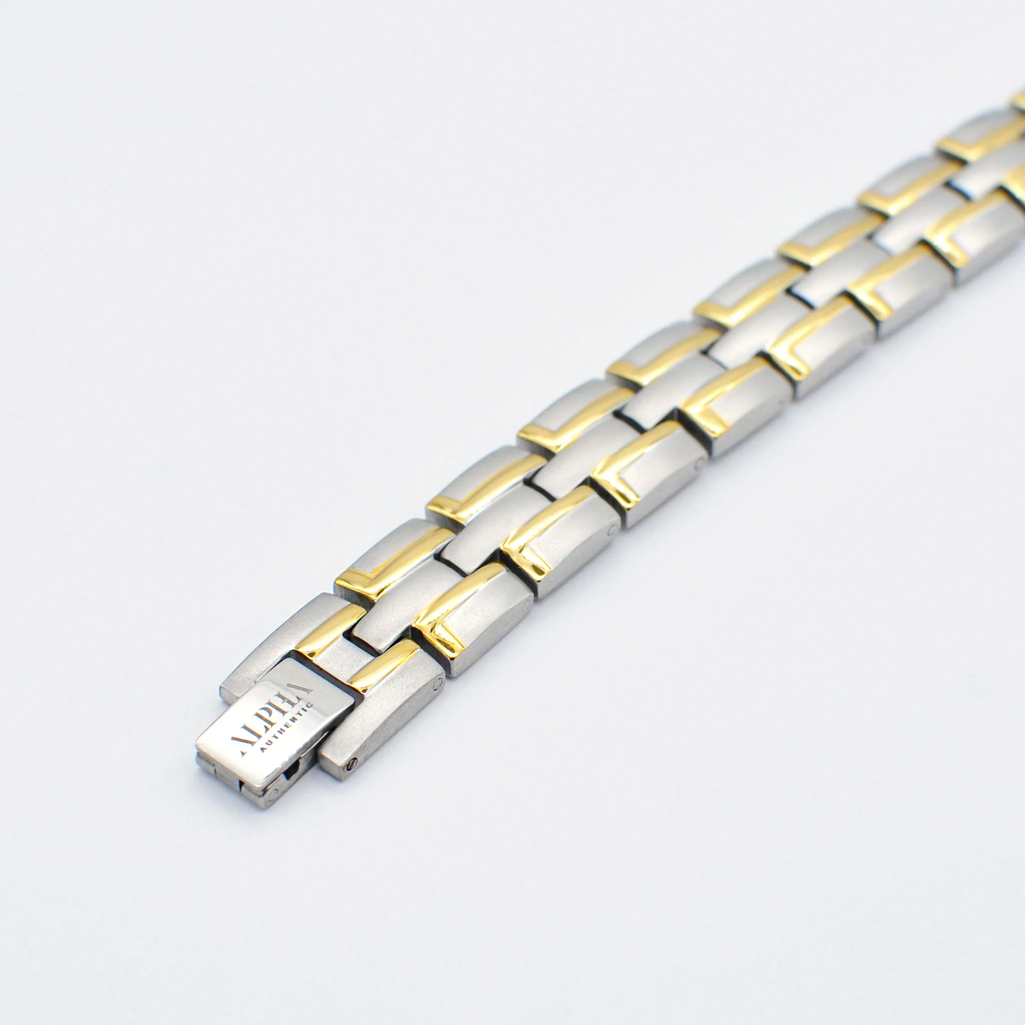 Oren silver and gold magnetic bracelet - Image 5
