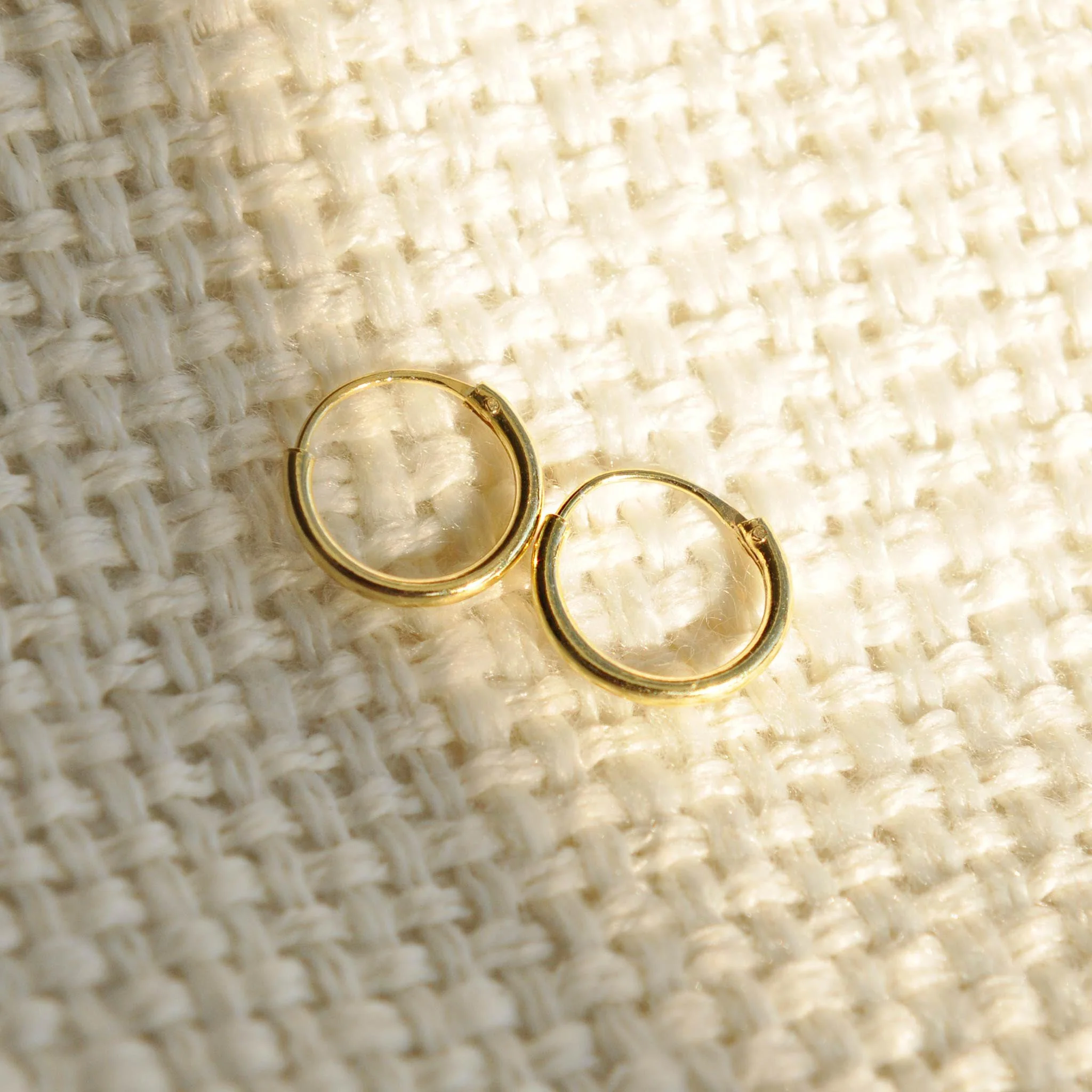 Phoenix 9mm gold effect huggie hoops - Image 3