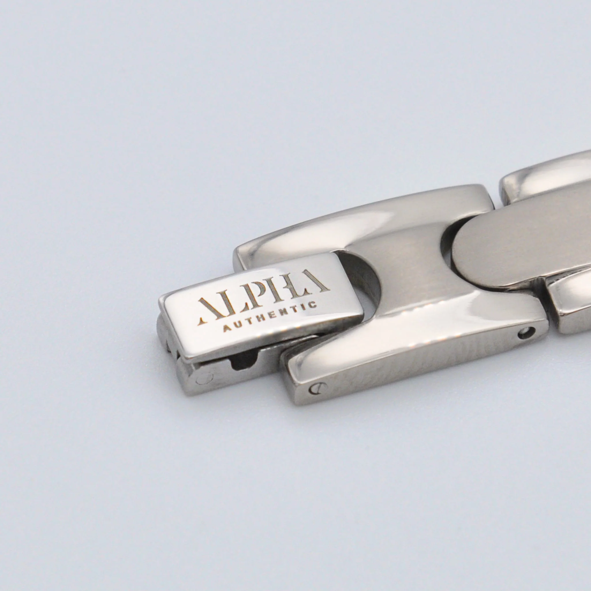 Tyler titanium magnetic bracelet - Image 3