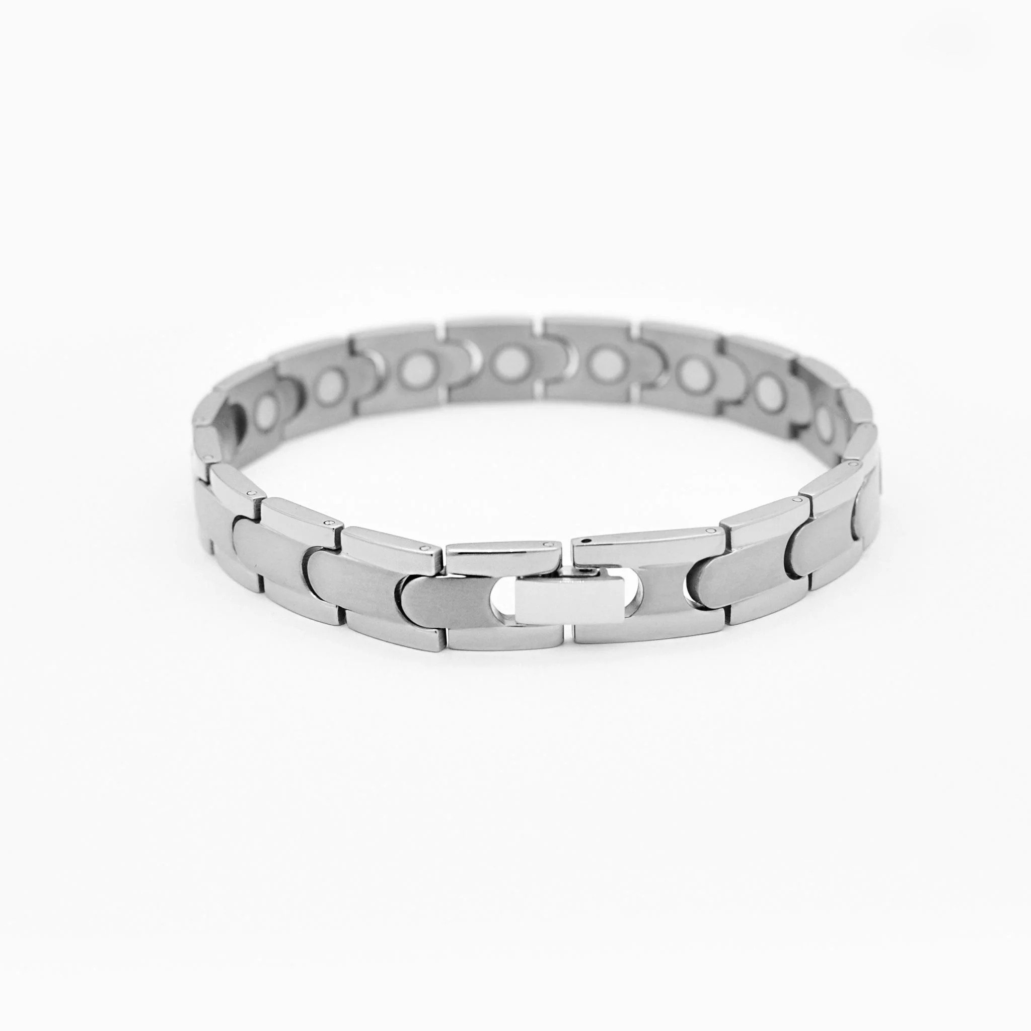 Tyler titanium magnetic bracelet - Image 4
