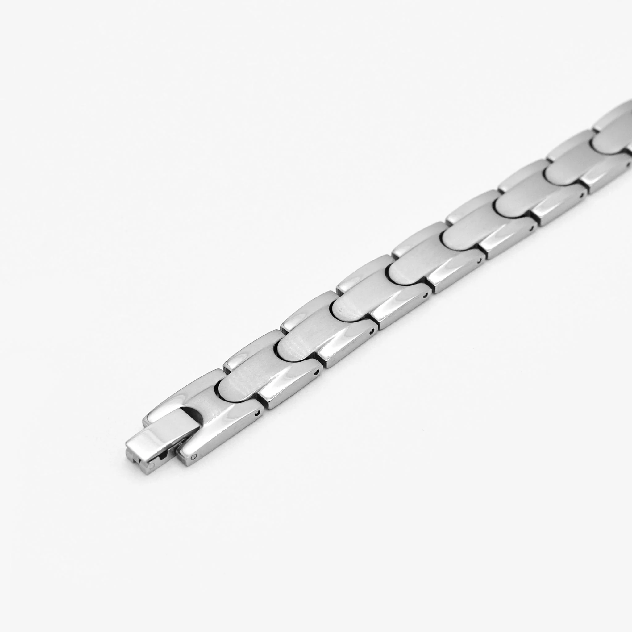 Tyler titanium magnetic bracelet - Image 5