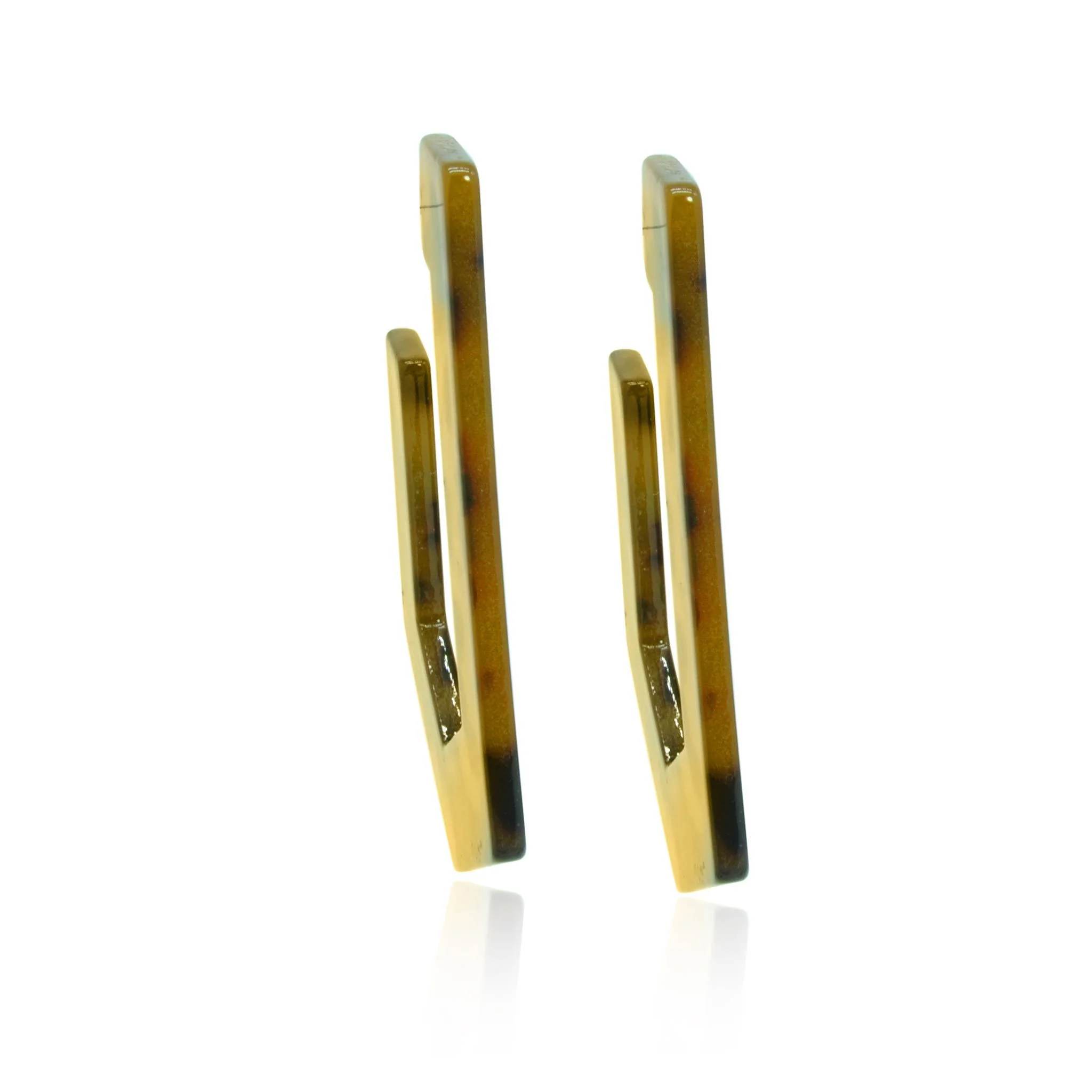 Wild cat geometric resin earrings - Image 4