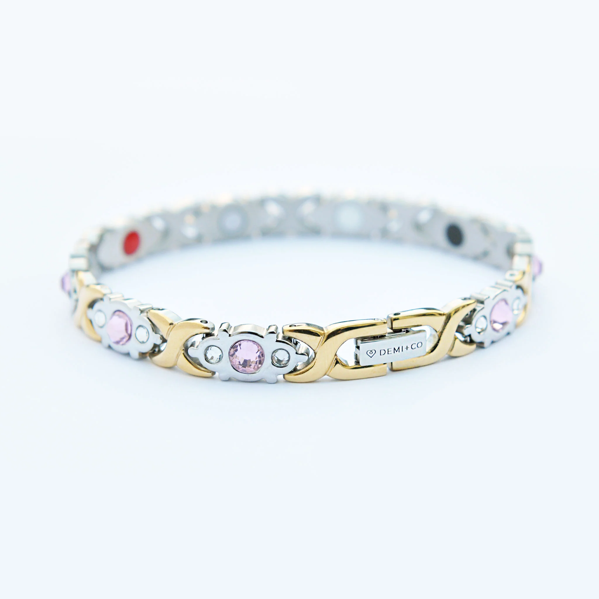 Amara silver magnetic bracelet - Image 6
